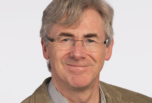 Portrait photo of Julian Blow