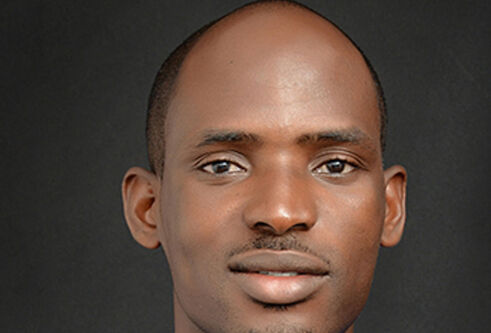 Portrait photo of student Elias Zigah