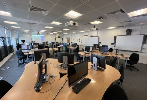 Dalhousie Building - 1G01 IT Suite 1