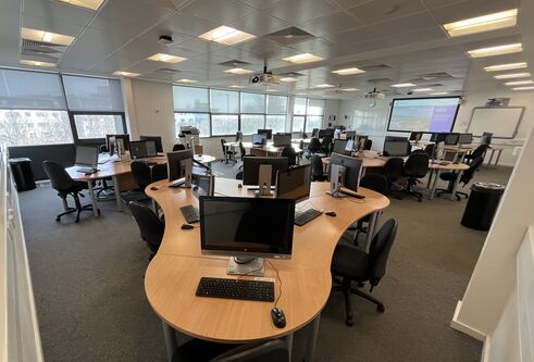 Dalhousie1G04 IT Suite 2