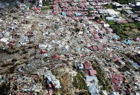 town destroyed by earthquake