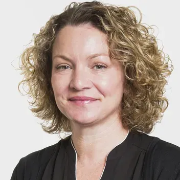Portrait photo of Margaret Teven