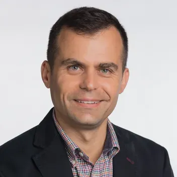 Portrait photo of Dejan Stjepanovic