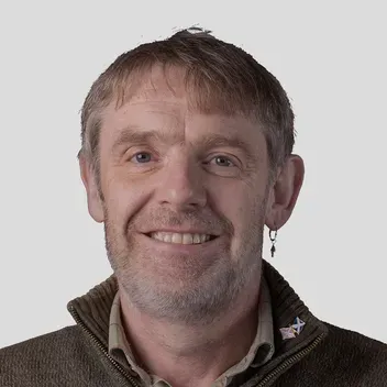 Portrait photo of Martin Purcell