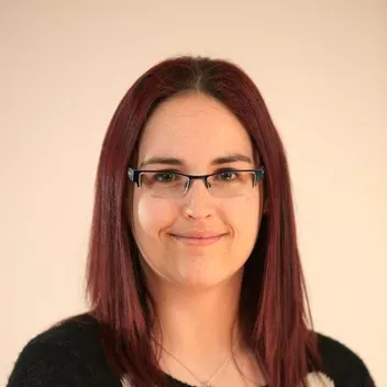 Portrait photo of Arlene Rennie