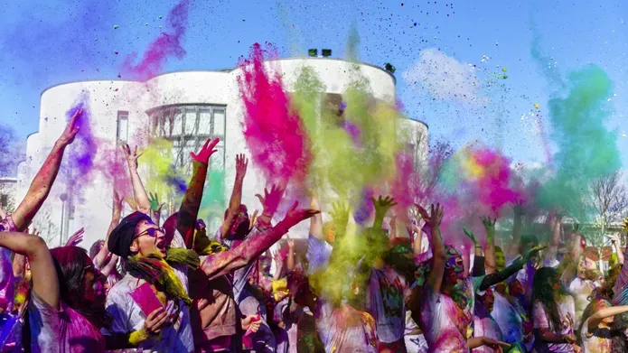 HoliByMolarge