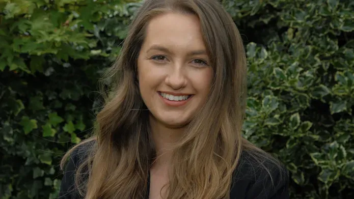 Pic of Holly Keir