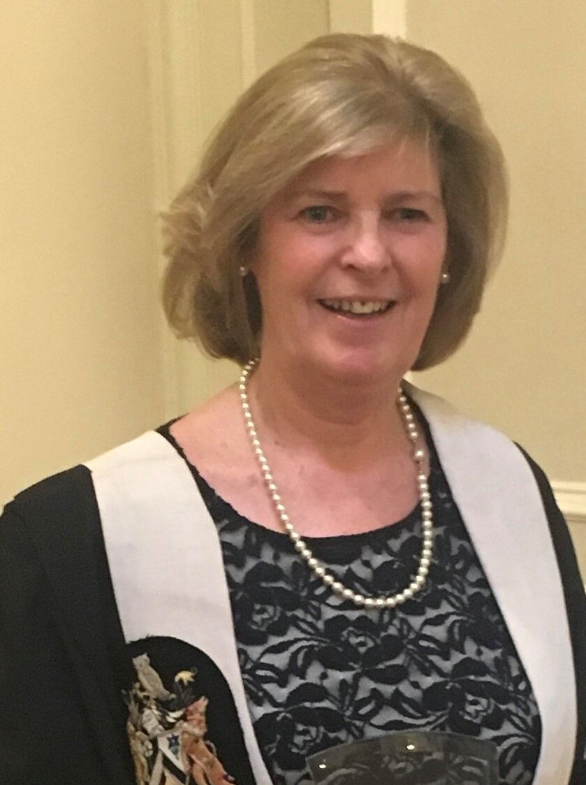 Dr Elaine McNaughton