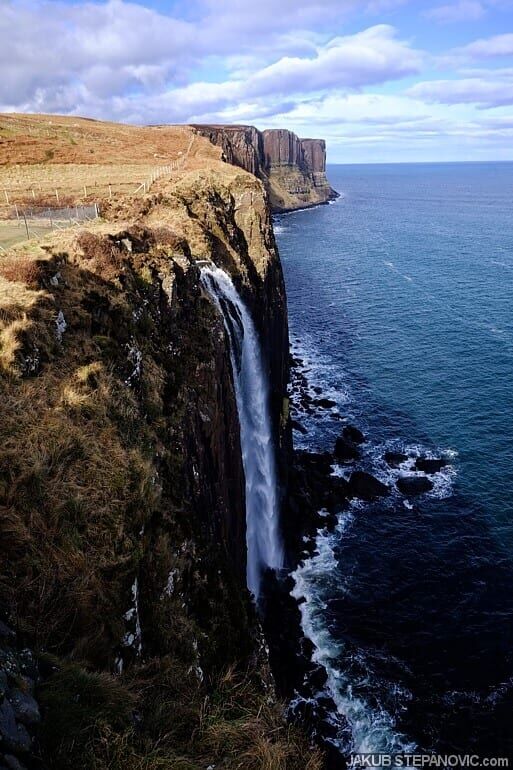 waterfall going over the cliff